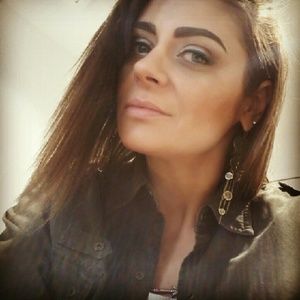 Meet your Posher, Beth