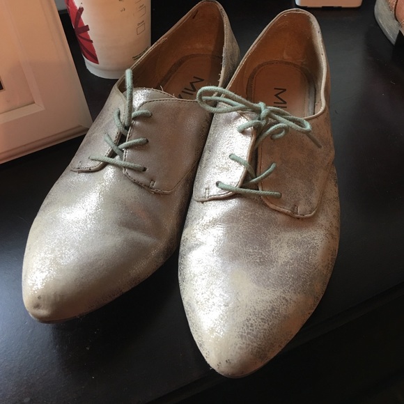 Mia "Alexis" Oxfords