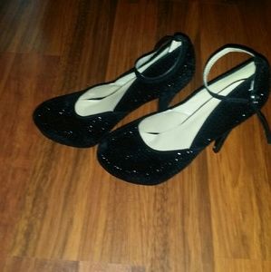 Pumps/heels never worn beautiful heels!