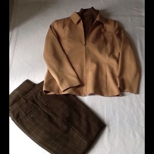 Wool short Zip Up Jacket Sz 10 NWOT