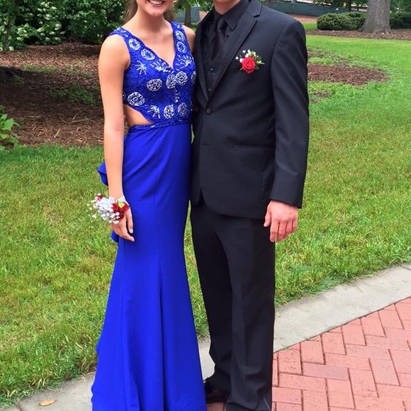 Size 0 Sherri Hill