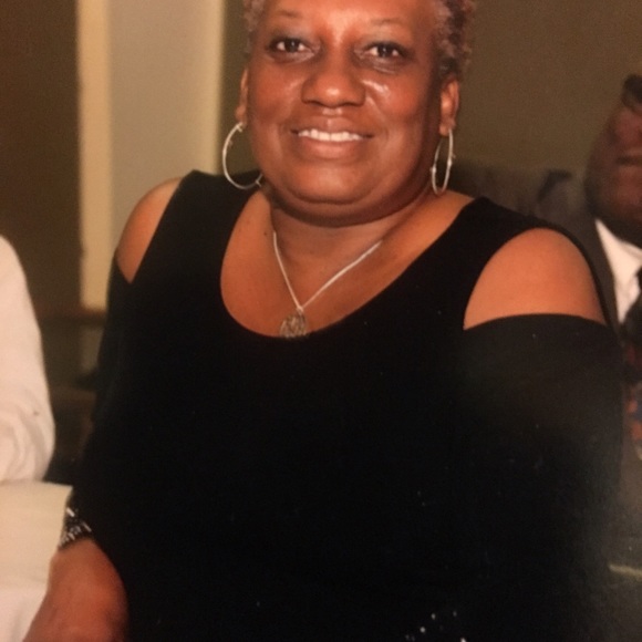 Meet your Posher, Carlis - Picture 1 of 1