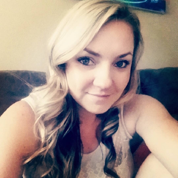 Meet your Posher, Kylee