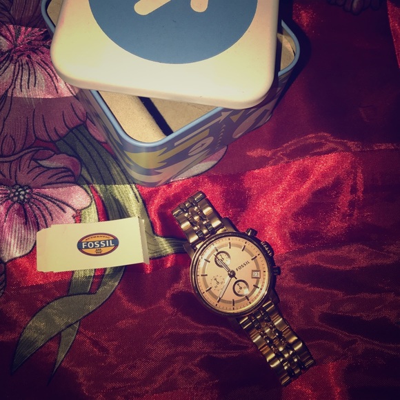 ROSEGOLD FOSSIL WATCH ⌚🌹