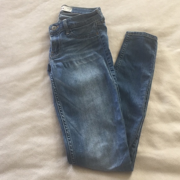Hollister light wash jeans