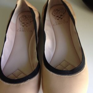 Ballet flats