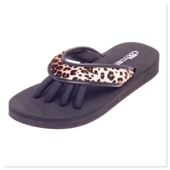 PediCouture Spa Velour Flip Flops - Picture 3 of 3