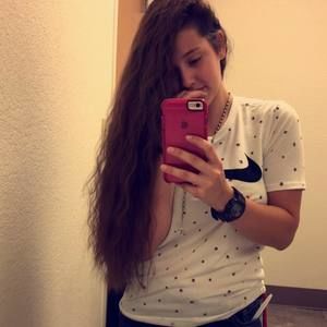 Meet your Posher, Vanessa