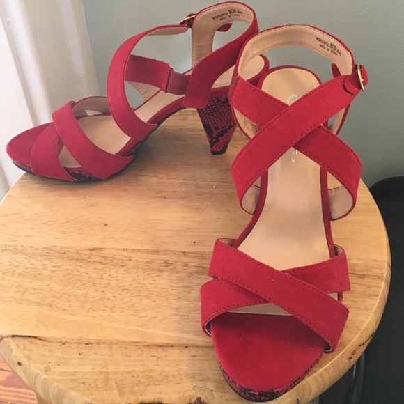 🔥Red heels🔥 - Picture 2 of 3