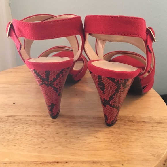 🔥Red heels🔥 - Picture 3 of 3