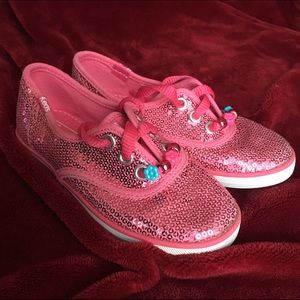 Girls shoes