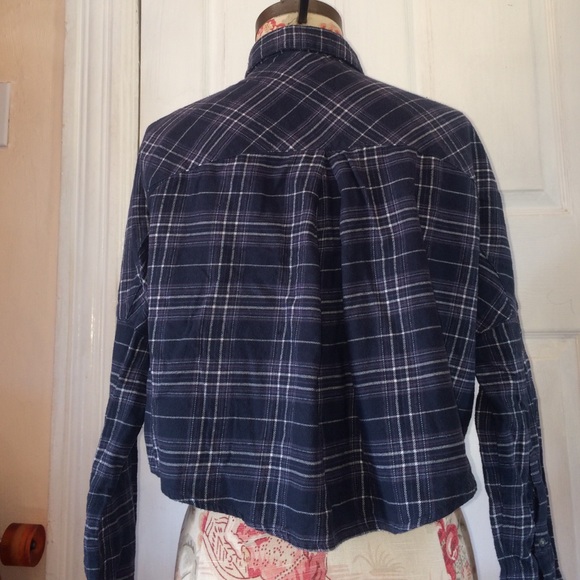 Cropped Flannel - Picture 3 of 3