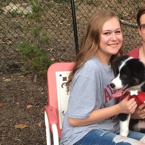 Meet your Posher, Olivia