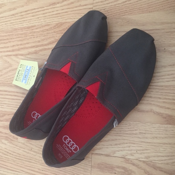 Limited edition Toms for Audi