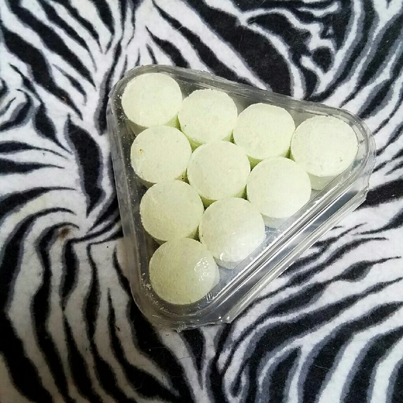 Mary Kay Foot Bath Bomb Fizzies - Mint Bliss