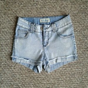 Light wash Jean shorts