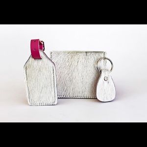 Luggage set, Keychain and wallet set.
