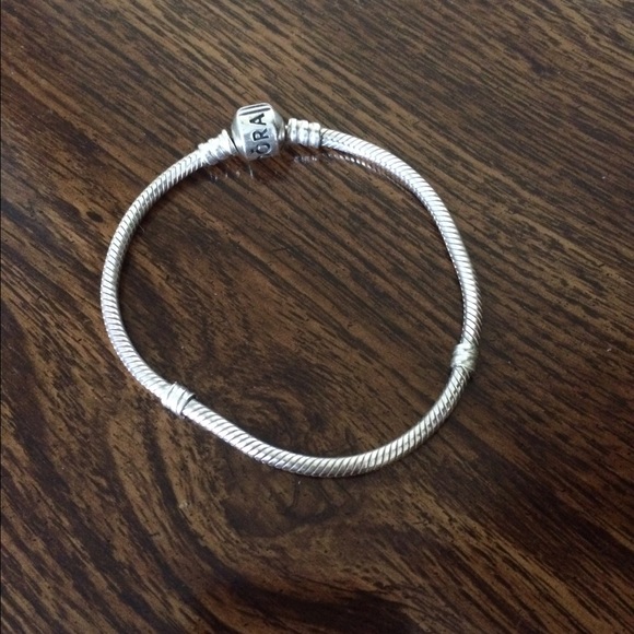 Pandora Sterling silver bracelet- 7.1 authentic