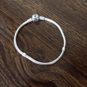 Pandora Sterling silver bracelet- 7.1 authentic