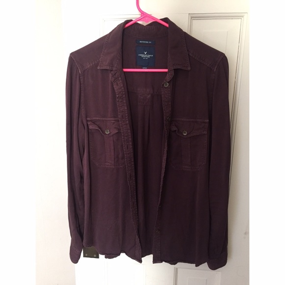 American Eagle Button down