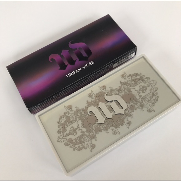 Urban Decay Anarchy Face Case with Bonus Vice!