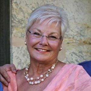 Meet your Posher, Paula