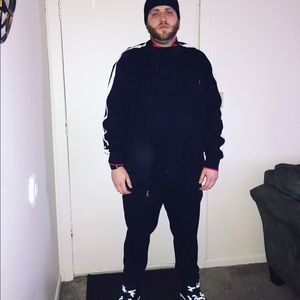 Meet your Posher, Cameron