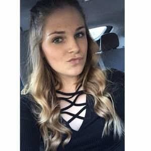 Meet your Posher, Marissa