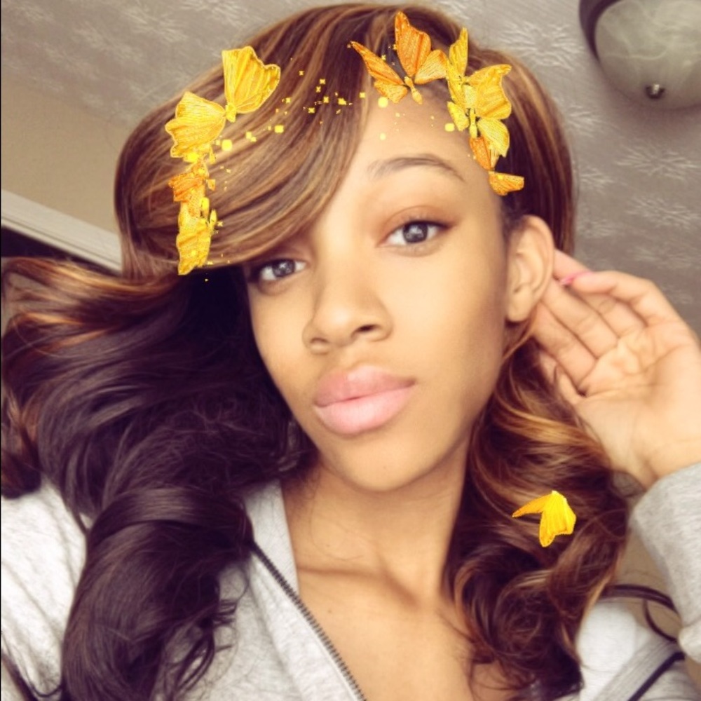 Meet your Posher, Ariel
