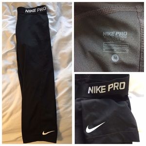 nike pro dri-fit black crop leggings