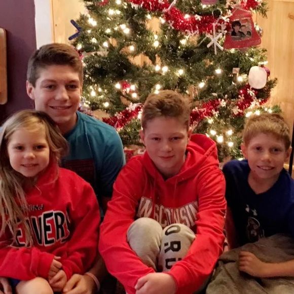 Meet your Posher, Alissa - Picture 1 of 1