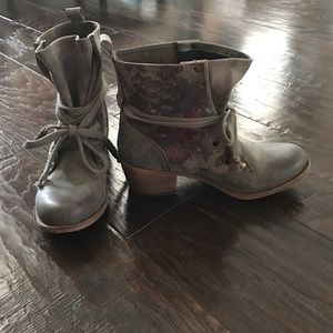 ROXY Combat Boots