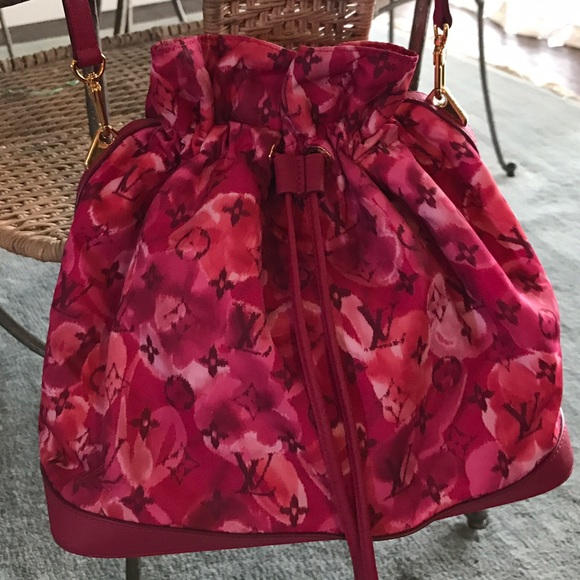 🌺Louis Vuitton Ikat Noe🌺✋🏼Sold - Picture 4 of 4