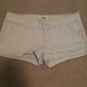 Hollister Light Khaki Shorts - size 3