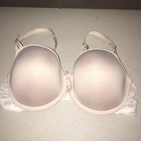 Chantelle bra