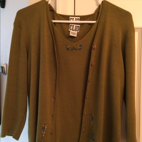 Sweaters - Cardigan embroidery sweater set