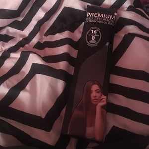 Premium hair extensions (synthetic)