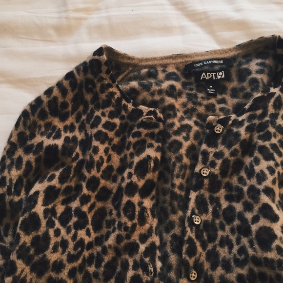 CASHMERE LEOPARD CARDIGAN - Picture 2 of 3