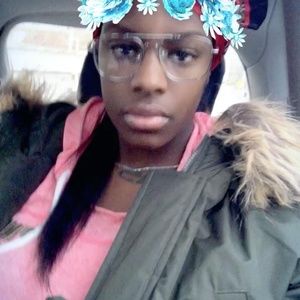 Meet your Posher, Imani