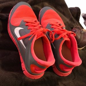 Women's Nike Tennis Shoes