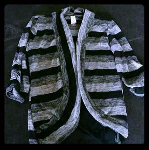 Cute dressy top sz med