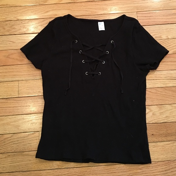 H+M Lace Up ribbed black tee
