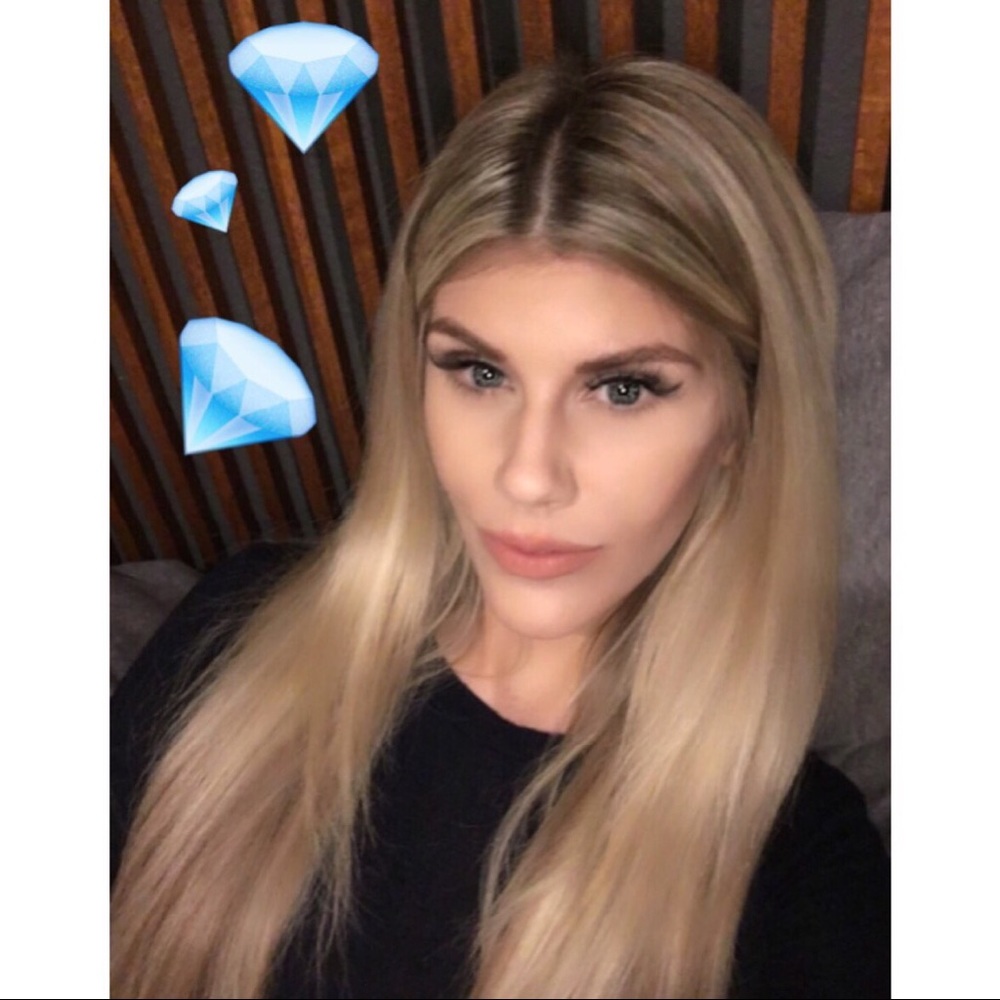 Meet your Posher, Brittney