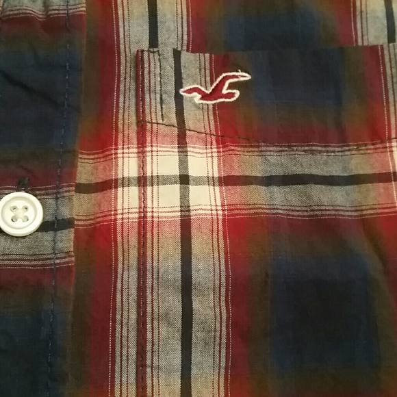 Plaid Hollister button down - Picture 3 of 3