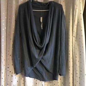 Lululemon iconic wrap 8
