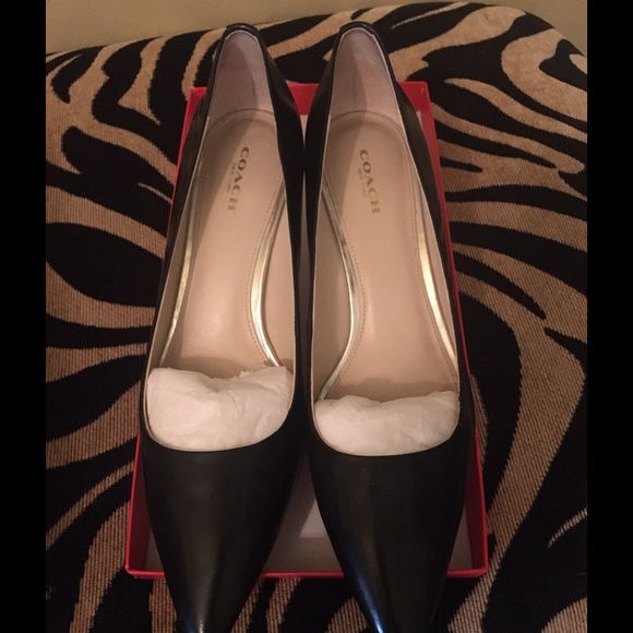 Coach pumps