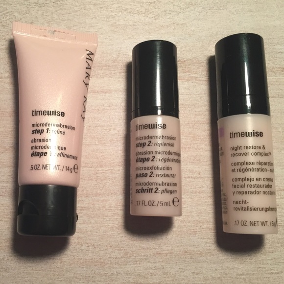 Mary Kay Timewise mini night set