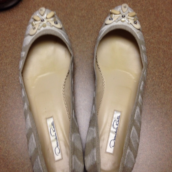 Authentic OSCAR DE LA RENTA FLATS - Picture 5 of 8
