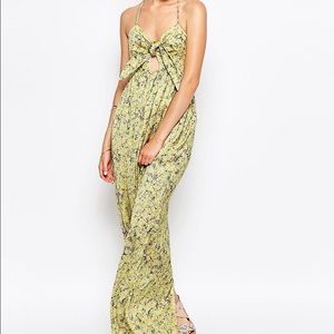 Super Cute floral maxi!