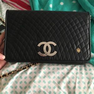 Quilted black chain purse